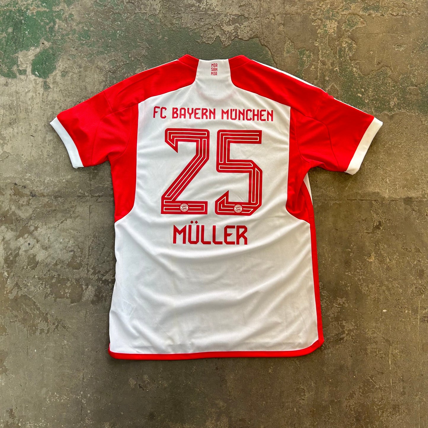FC Bayern München Home MÜLLER 23/24 (L)