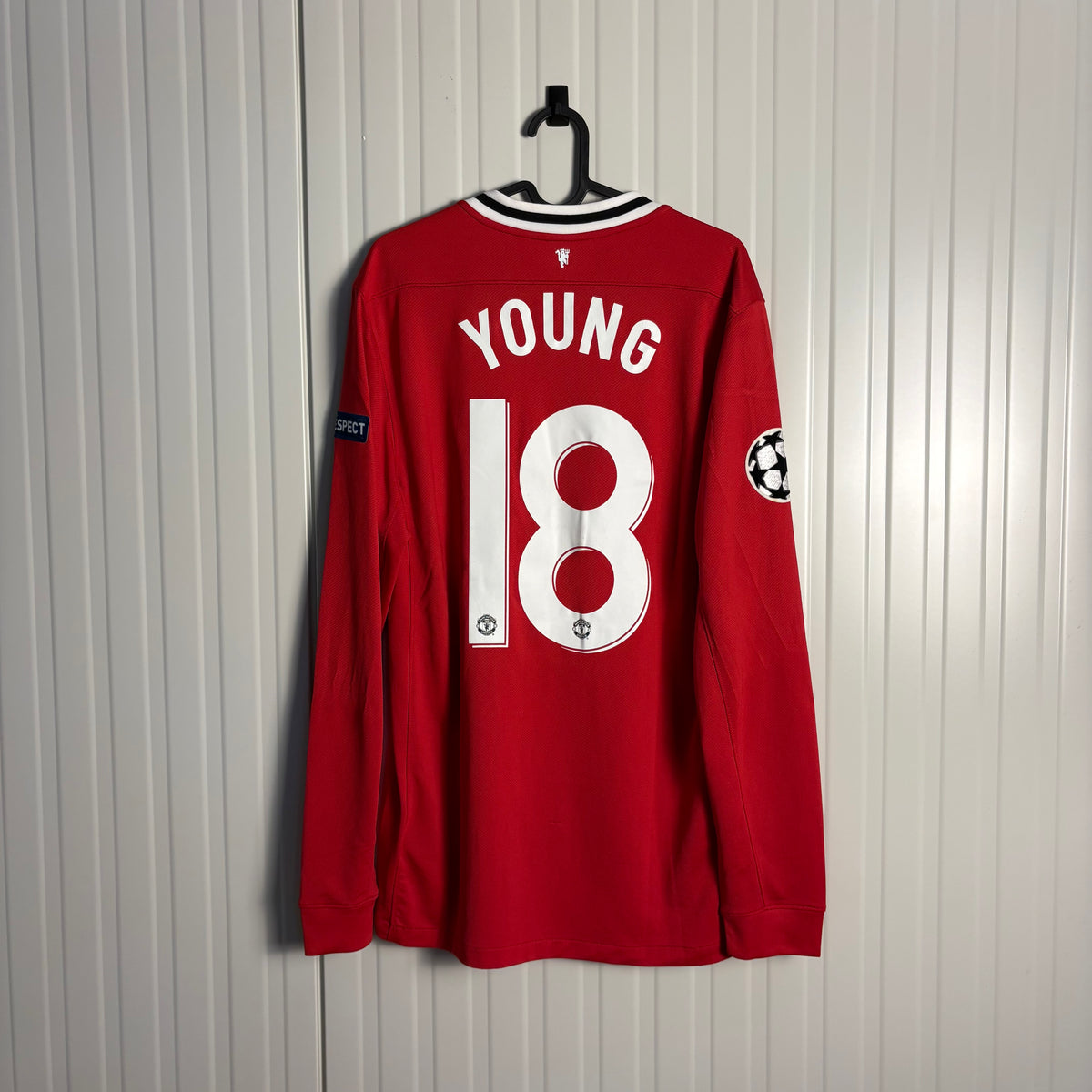 Manchester United Home YOUNG 11/12 (M)