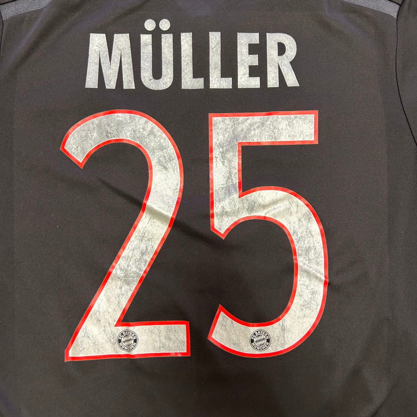 FC Bayern München 3rd MÜLLER 14/15 (S)